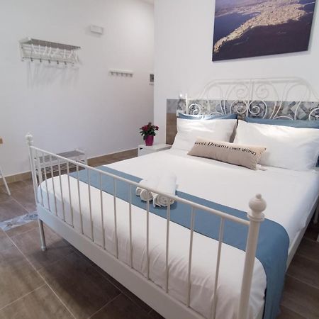 Raudino Rooms Syracuse ภายนอก รูปภาพ