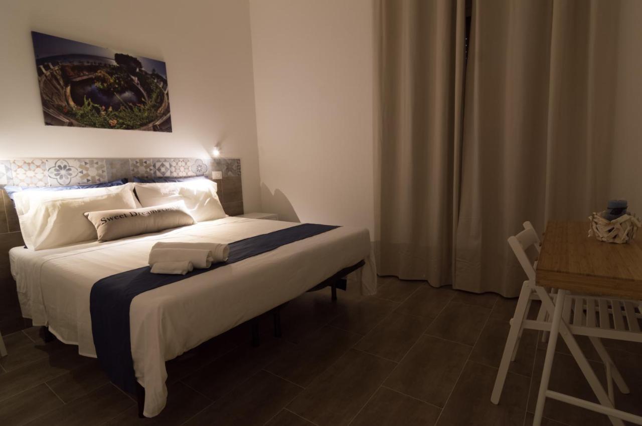 Raudino Rooms Syracuse ภายนอก รูปภาพ