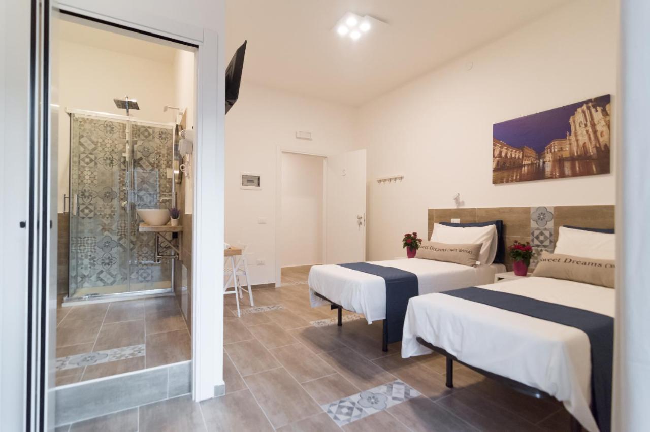 Raudino Rooms Syracuse ภายนอก รูปภาพ