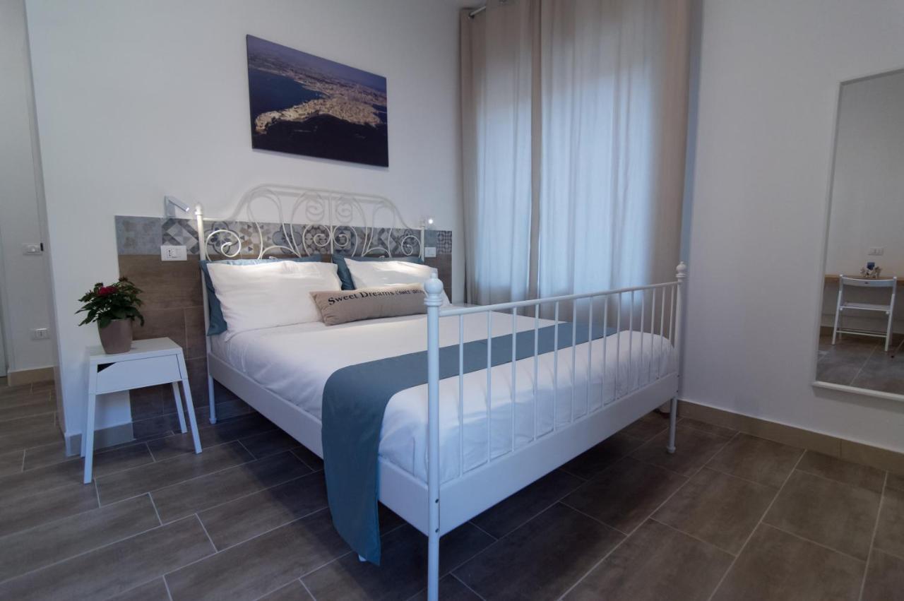 Raudino Rooms Syracuse ภายนอก รูปภาพ