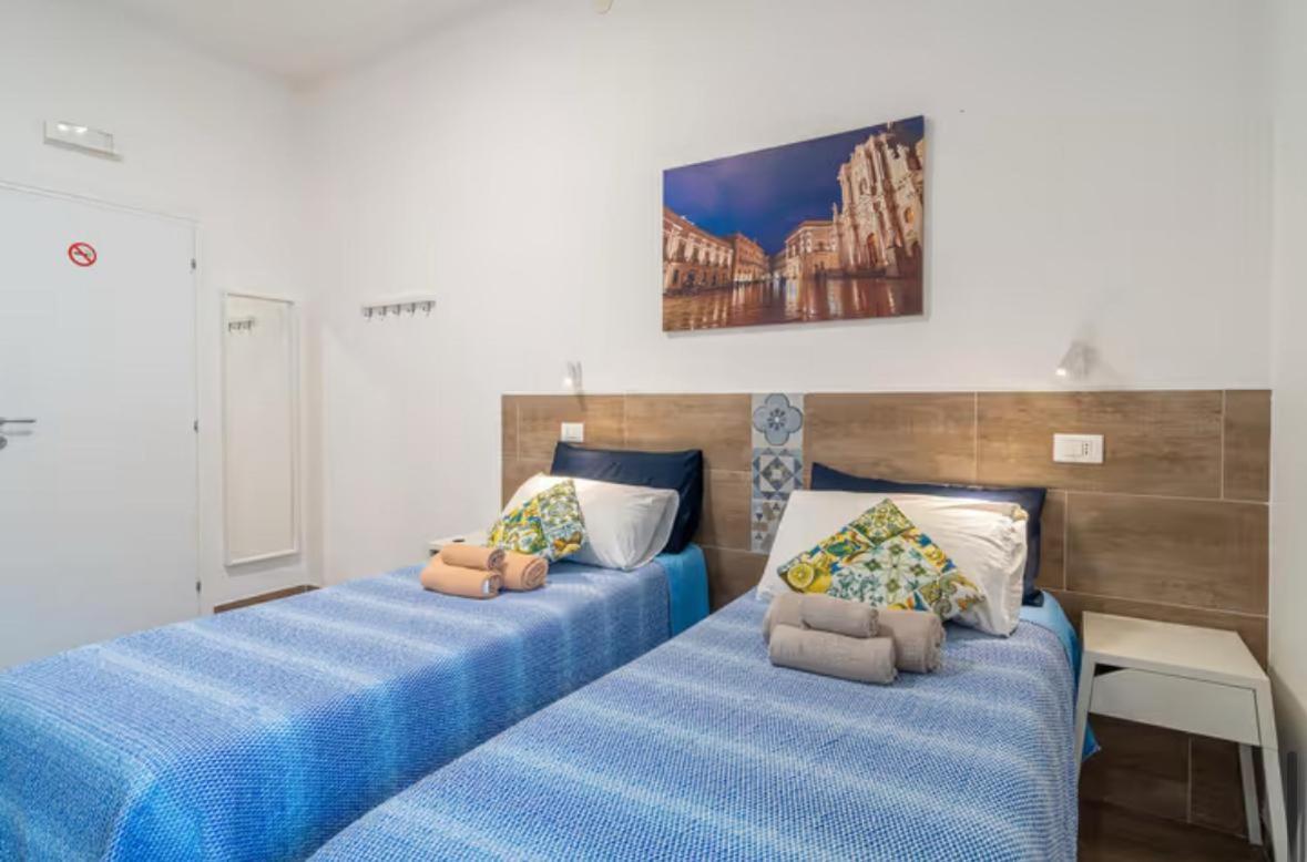 Raudino Rooms Syracuse ภายนอก รูปภาพ
