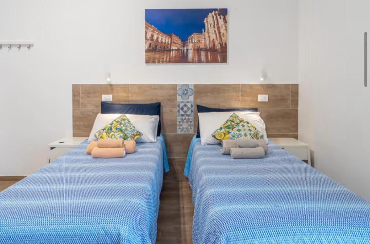 Raudino Rooms Syracuse ภายนอก รูปภาพ