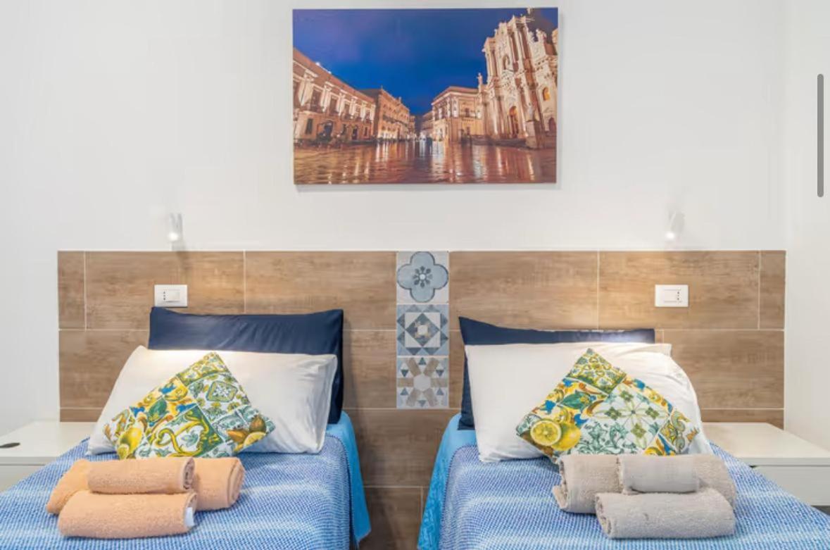 Raudino Rooms Syracuse ภายนอก รูปภาพ